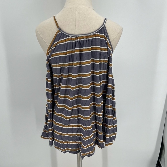 Passport Purple Striped Cold Shoulder Bell Sleeve Blouse Size Small Women’s - Picture 4 of 7